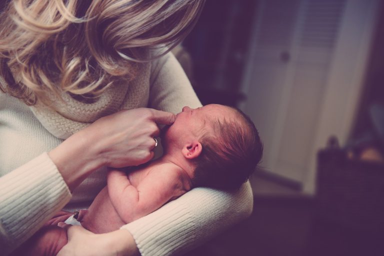 Quais são as diferenças entre parto normal e parto humanizado?